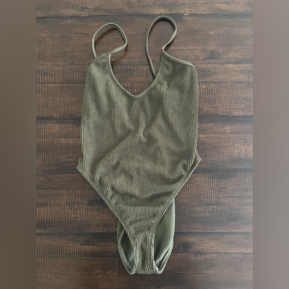 Good American Women's Always Fits One Piece Swimsuit